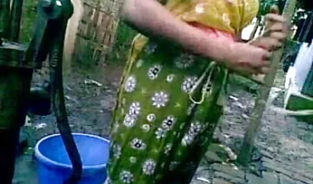 বড় দেশি চুদাচুদি ভিডিও সুন্দরী মহিলা