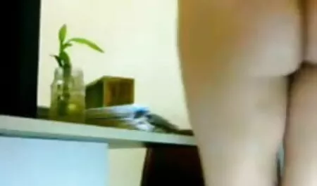 মেয়ে সমকামী, গুদে হাত বাংলা চোদা খেলা ঢোকানর