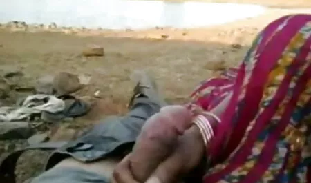 মেয়ে সমকামী, স্বর্ণকেশী চুদা চুধী