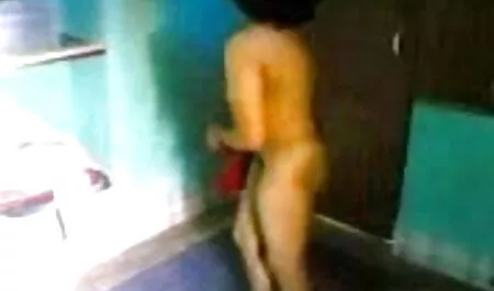 অজানা hot চুদা চুদি কালো চুলওয়ালা অভিনেত্রী-বন্ড