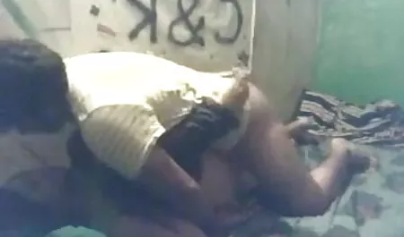 স্বর্ণকেশী, সুন্দরী চুদা চোদি বালিকা