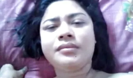 সুন্দরি সেক্সি মহিলার চুদ চুদি ভিডিও চিতাবাঘ মম