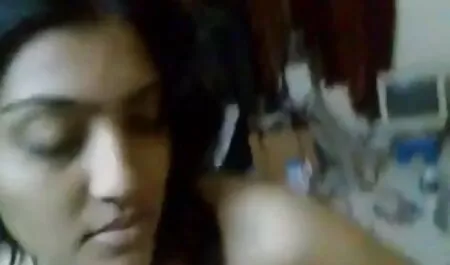 বড় সুন্দরী বাসর রাতে চুদা চুদি ভিডিও মহিলা