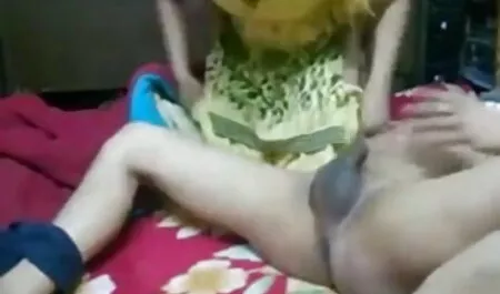জোড়া বাঁড়ার চোদন কামে দিশাহারা মহিলার বাংলাদেশি মেয়েদের চুদাচুদি ভিডিও হার্ডকোর