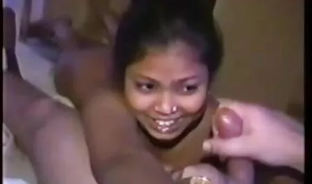 ধাক্কা বাংলাচুদা চুদি মারা, সুন্দরী বালিকা