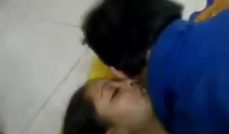 চিয়ার লিডার, বাং লা চোদা চোদি স্বর্ণকেশী, বালিকা