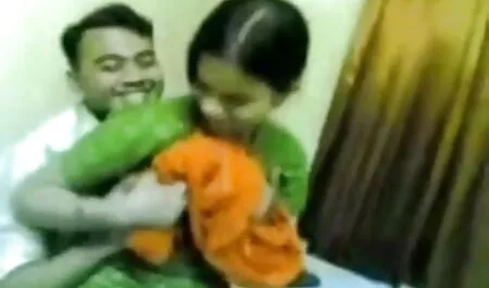 অপেশাদার, স্বামী ও স্ত্রী, স্ত্রী, চুদাচুদি সেক্স ভিডিও