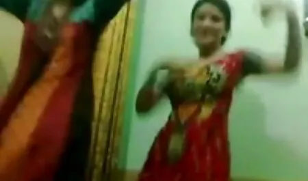 বড় সুন্দরী মহিলা বাংলাদেশি মেয়েদের চোদা চুদি