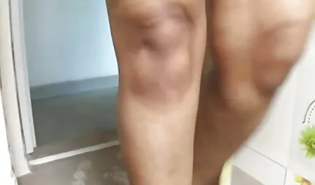 স্বামী বাংলা দেশের চুদাচুদি ভিডিও ও স্ত্রী