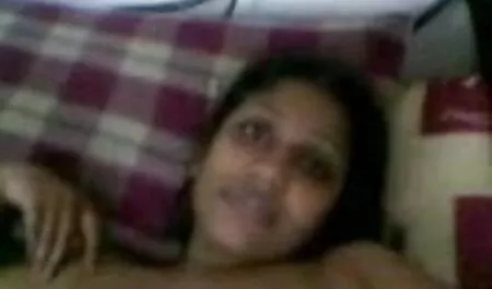 শ্যামাঙ্গিণী বাংলা গরম চুদাচুদি বড় সুন্দরী মহিলা হাতের কাজ