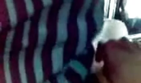 বড় সুন্দরী ছুদা ছুদি ভিডিও মহিলা